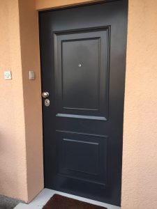Proruprovalna vrata za kuću RETRO 2
